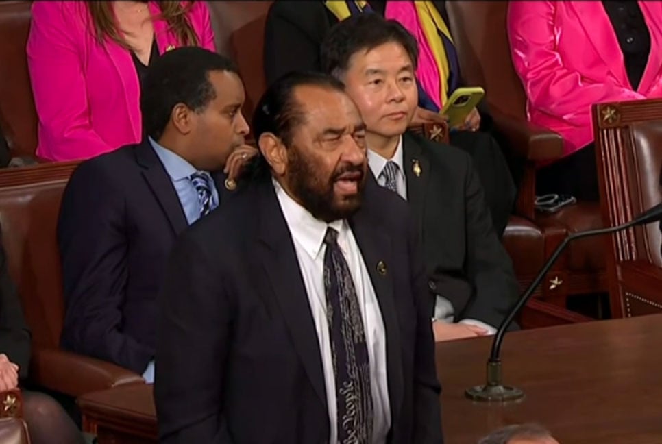 Democrat Al Green ejected for heckling Trump during Congressional address