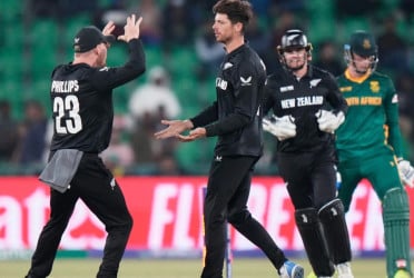 Champions Trophy: New Zealand beat South Africa by 50 runs to secure final