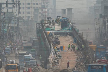 Dhaka remains in top 10 for worst air quality