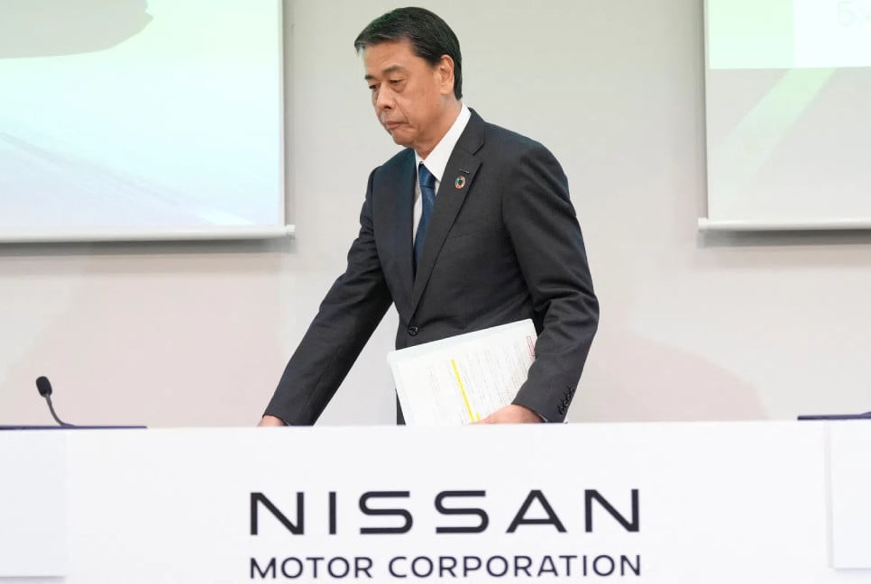 Struggling Nissan says CEO Uchida steps down