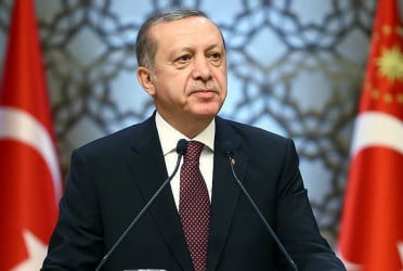 Erdogan warns against sectarian conflict in Syria, emphasizes regional stability