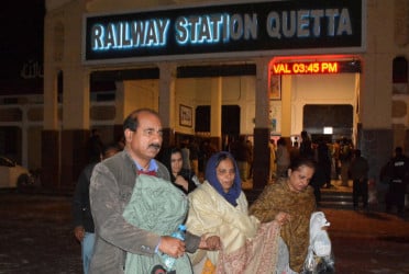 Pakistan train siege ends, 346 hostages freed; 33 militants, 21 passengers dead