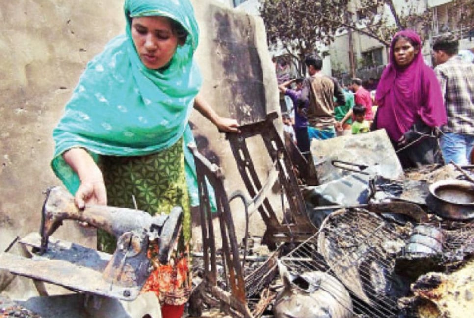 Mohakhali fire victim Salma to receive sewing machine