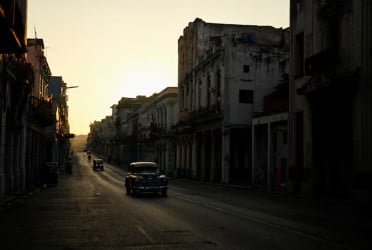 Cuba begins restoring power to Havana, outlying provinces