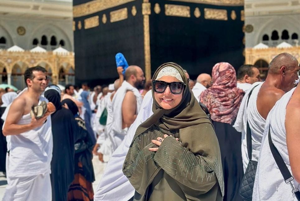 Hina Khan performs Umrah in Ramadan amid cancer treatment