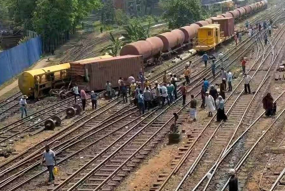 Container train derails at Kamalapur