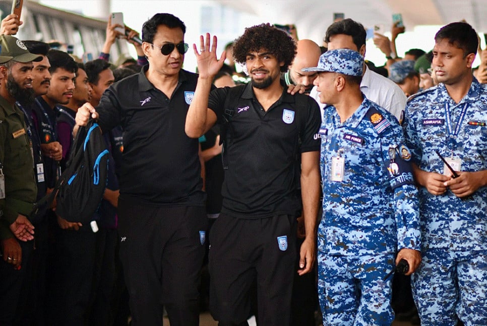 Bangladesh football team leave Dhaka for Shillong