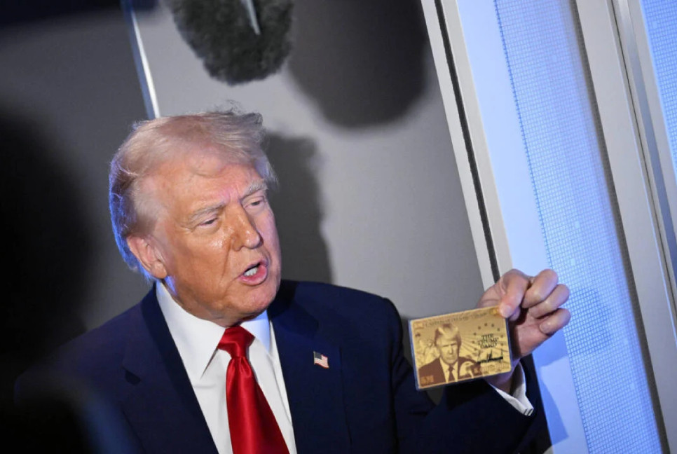 Trump unveils first $5 million 'gold card' visa