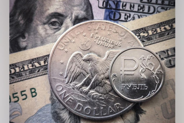 Ruble is top performing currency as trade war hits US dollar
