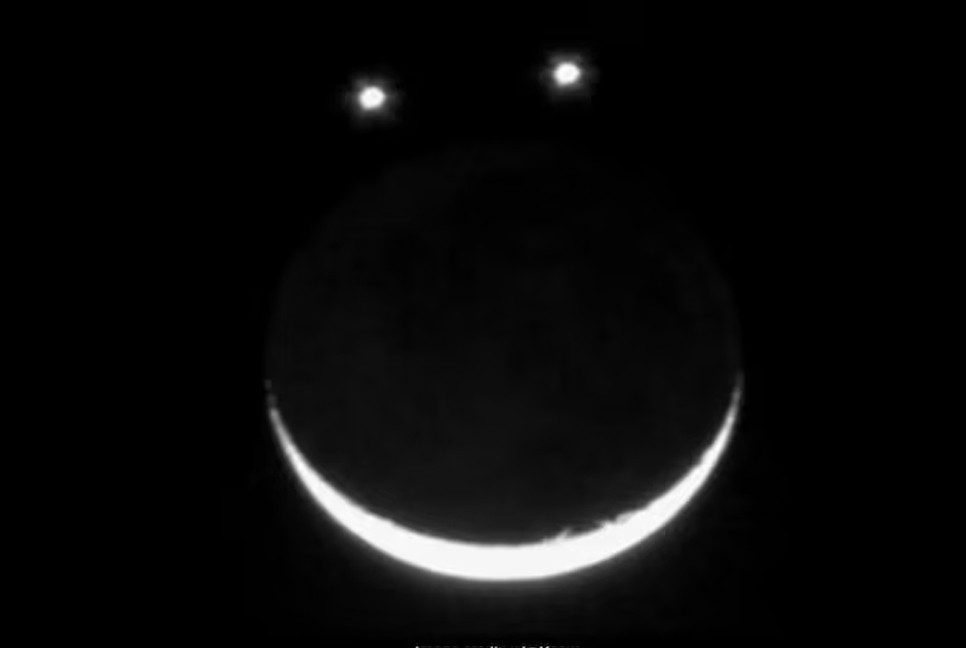 Sky smiles on April 25: Rare triple conjunction at dawn