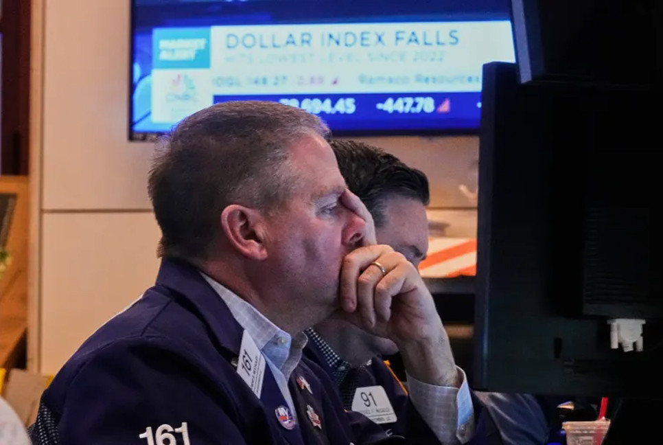 US stocks and dollar tumble