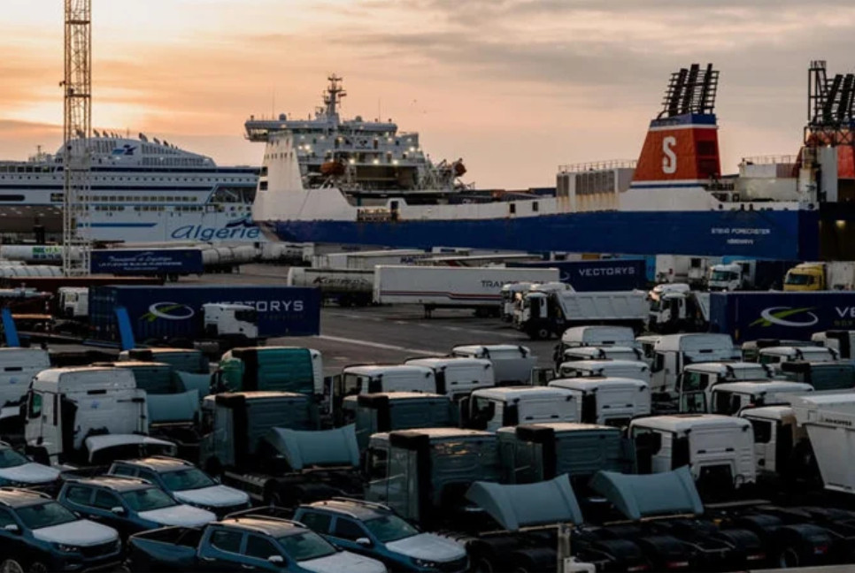 Volvo Group profit slumps on tariff uncertainty