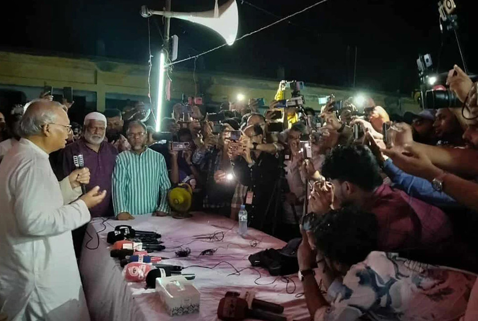 Tarique Rahman stands by Lamia's bereaved family