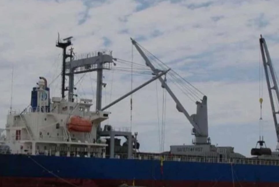 Vessel with 20,000 MT rice from Vietnam reaches Ctg Port