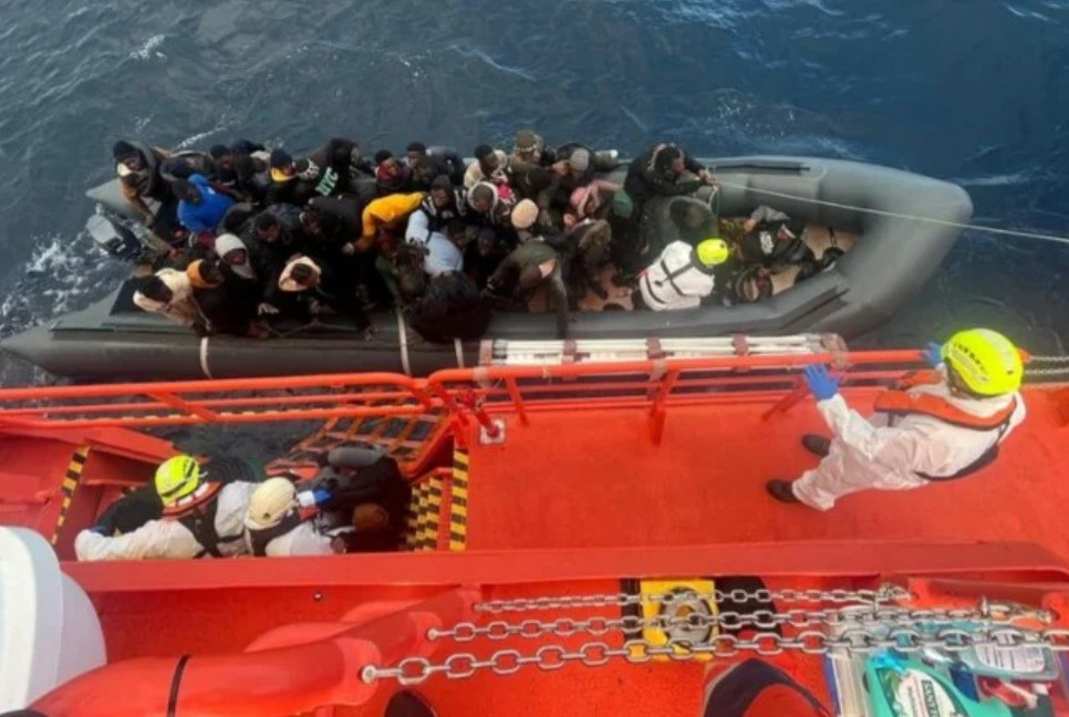 Eight migrants die off Tunisia, 29 rescued: official