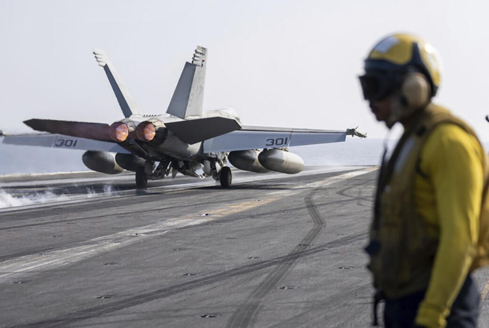 US warplane falls off aircraft carrier into Red Sea