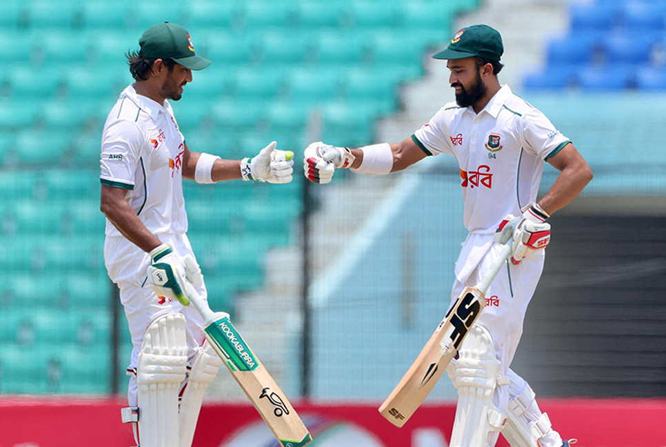 Taijul bags 6, openers take charge for Bangladesh in Chattogram