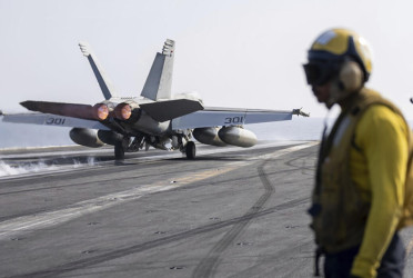 US warplane falls off aircraft carrier into Red Sea
