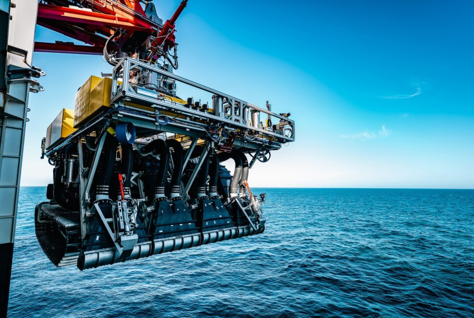 Canadian firm makes first bid for international seabed mining license