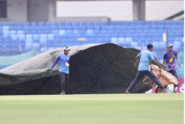Rain halts play in Chattogram after Bangladesh cross 300