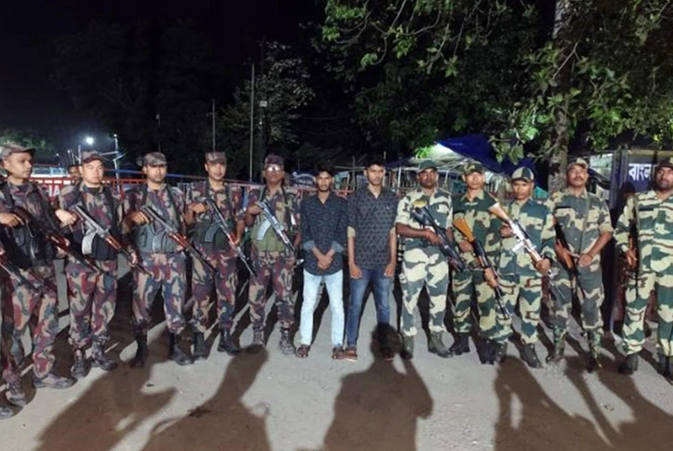 BSF returns two Bangladeshis after 8 hours