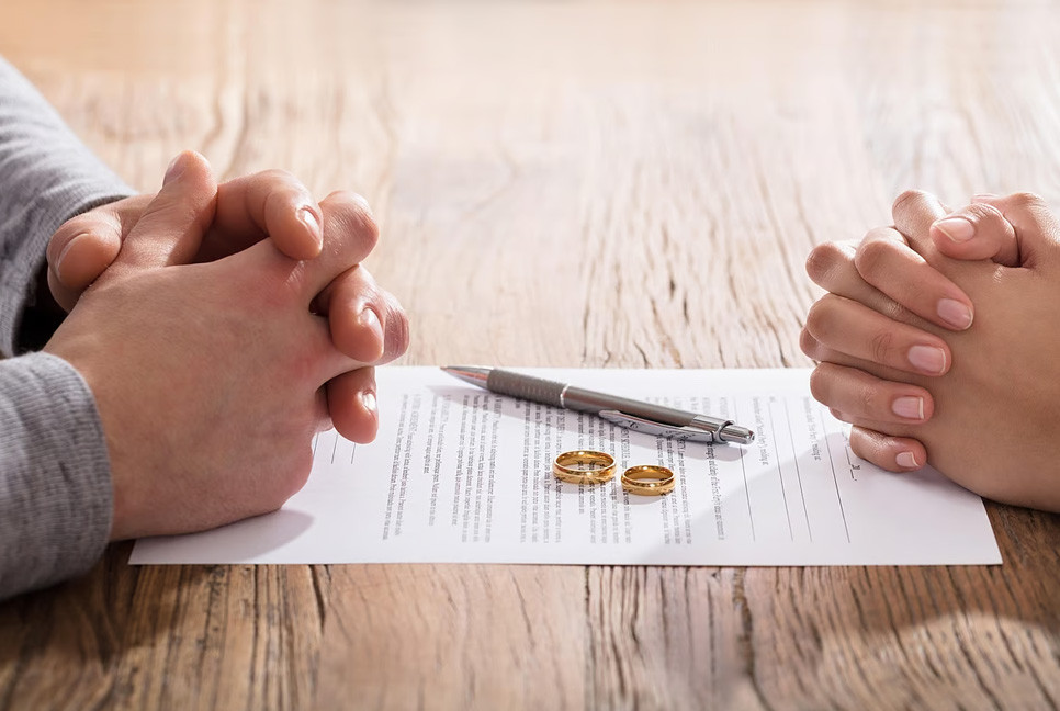 How can Muslim women start divorce proceedings to get Khula in Dubai?