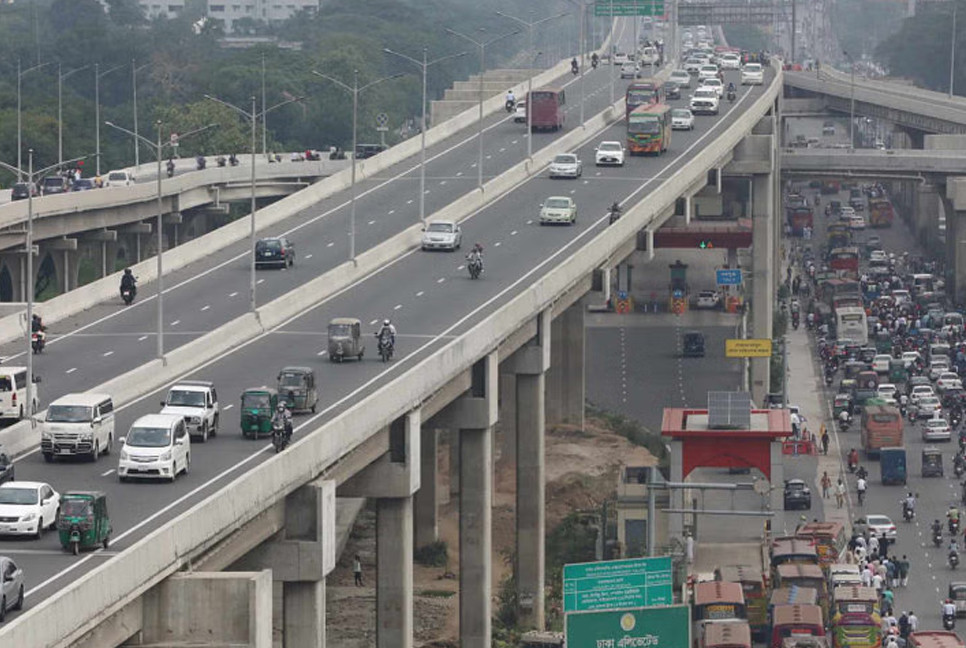 Khaleda’s homecoming: Expressway opens to motorcycles