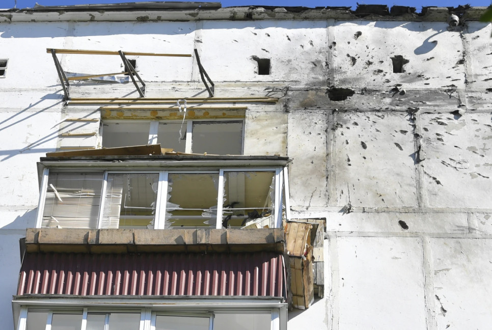 Ukraine drone attacks briefly shut down Moscow’s airports