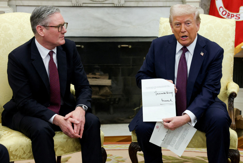 Trump calls US-UK agreement 'full and comprehensive'