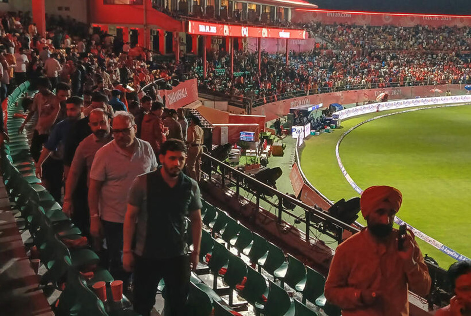 IPL suspended for one week due to India-Pakistan conflict