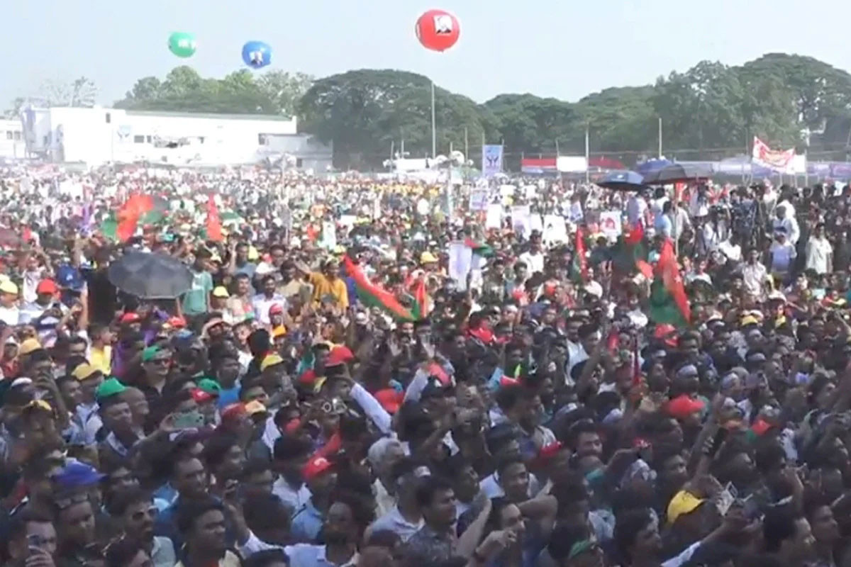 Thousands brave scorching heat for BNP youth rally in Chattogram