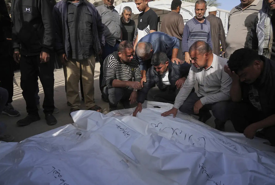 Israeli strikes on Gaza kill 10 people, mostly women and children