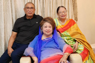 Khaleda Zia visits family member’s home after a decade