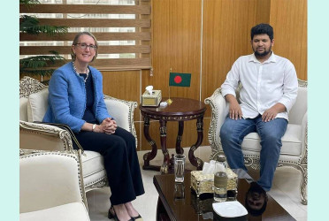 British envoy meets information adviser