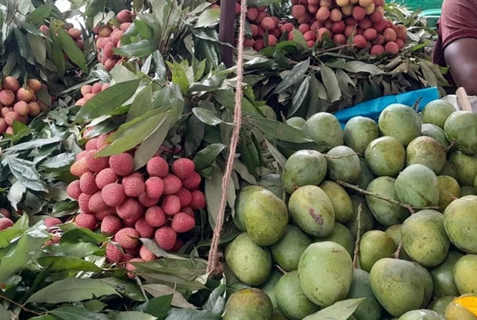 Market flooded with seasonal juicy local fruits