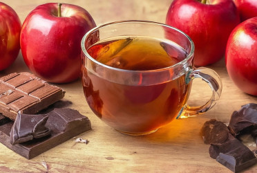 Dark chocolate, tea, apples naturally lowers high blood pressure :Study