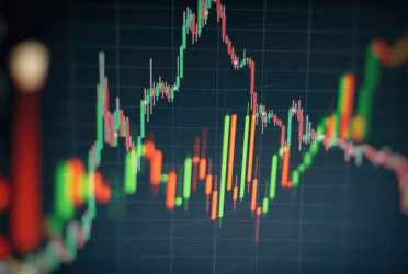 Stock market: Early gains fade as indices dip in second hour on Tuesday