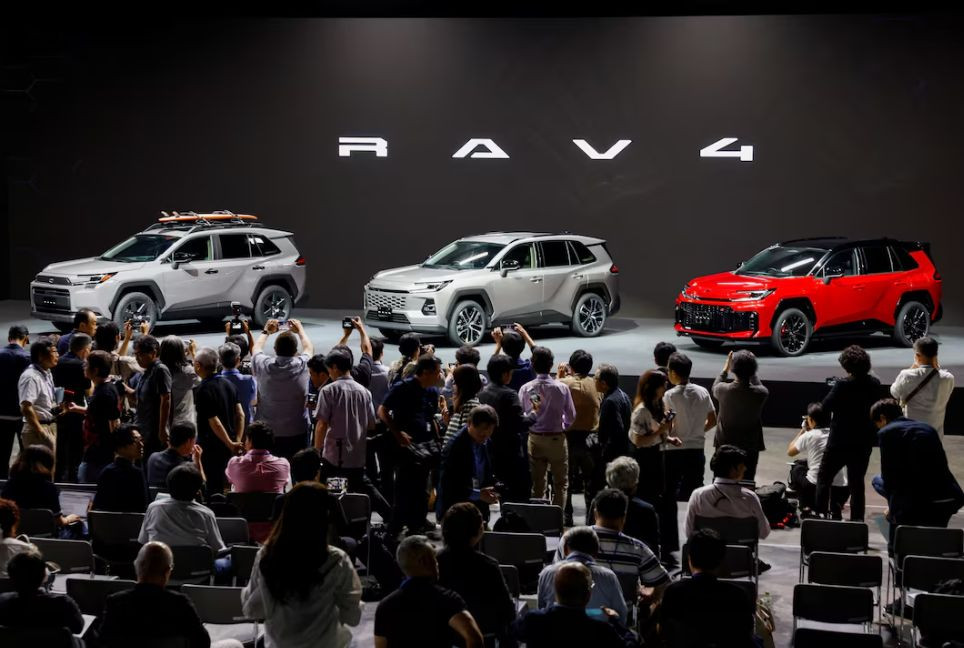Toyota debuts new software system in revamped RAV4