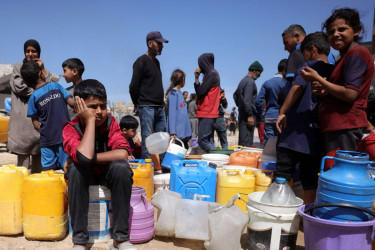 UAE secures deal with Israel to allow urgent humanitarian aid into Gaza