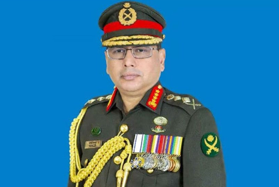 Army chief backs polls by Dec