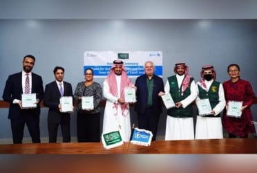Saudi donates 667mts of dates for Rohingya children in Bangladesh