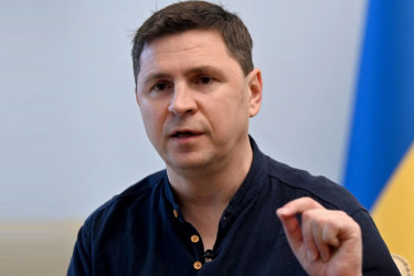 Ukraine warns US withdrawal would be catastrophic, says top Zelensky aide