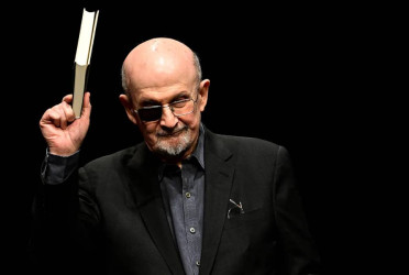 Salman Rushdie 'pleased' with attacker's maximum sentence