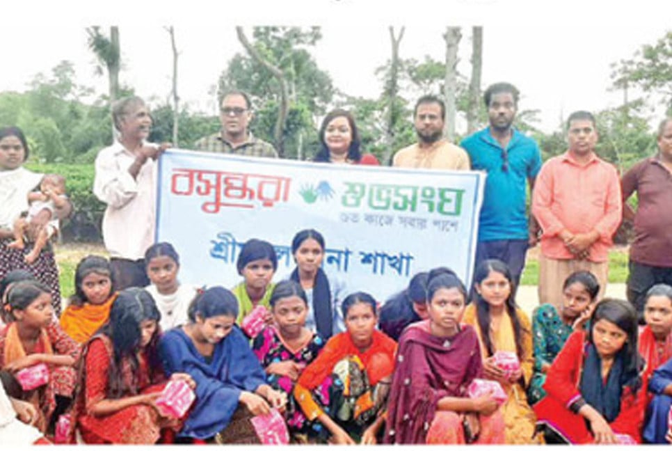 Schoolgirls, tea workers get sanitary napkins