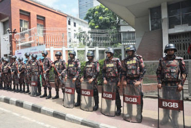Strict security around Secretariat, SWAT and BGB deployed