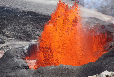Earth’s core is leaking gold and precious metals, new study finds