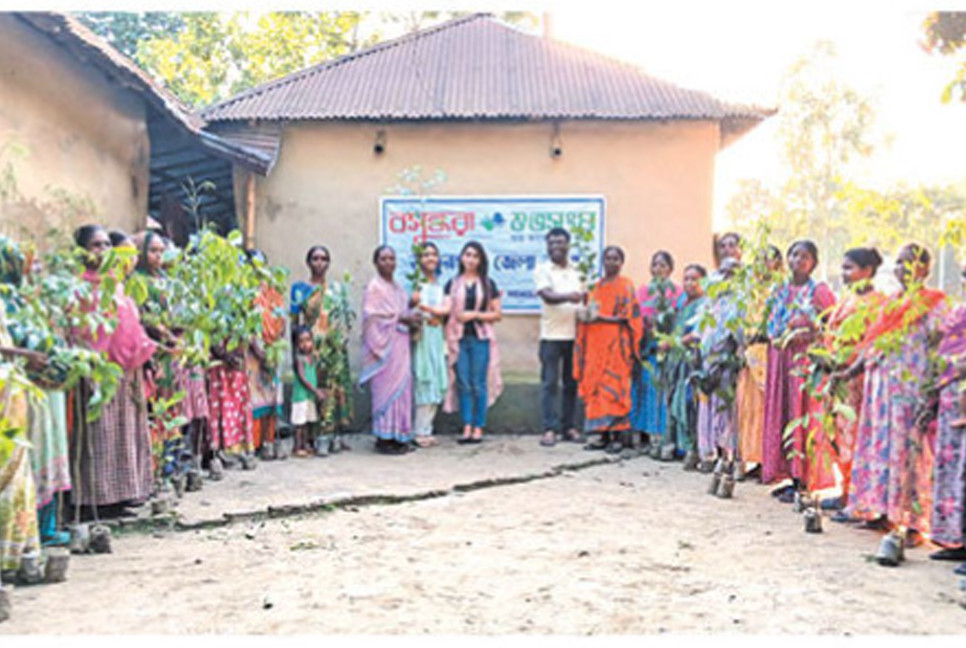 Fruit saplings distributed in Thakurgaon tribal village