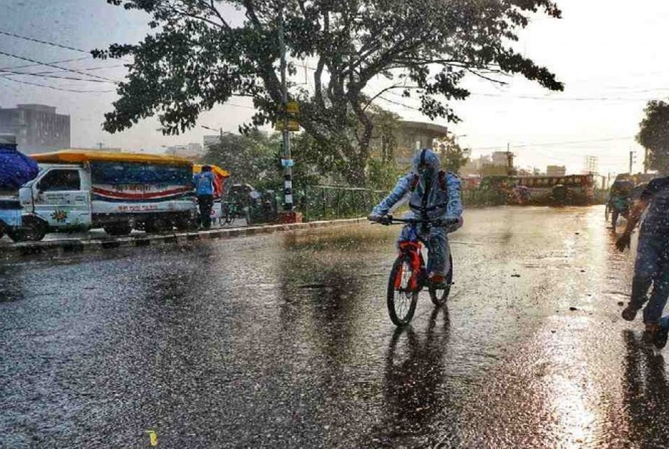Light to moderate rain across Bangladesh as monsoon arrives early