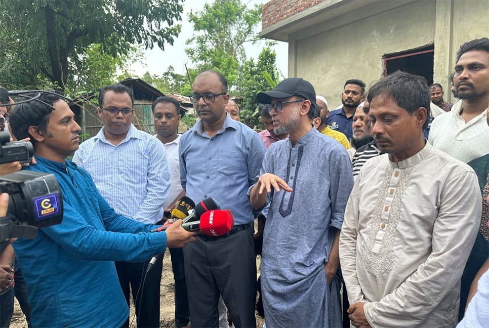 Collection of memorials for July Museum begins