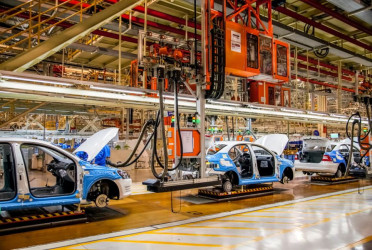 China urges halt to auto industry's bruising price wars